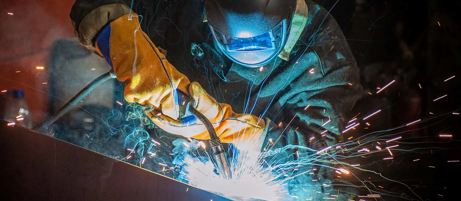 What Rig Welders Do and How to Become One