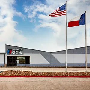 Photo of the front of the UTI Houston campus.